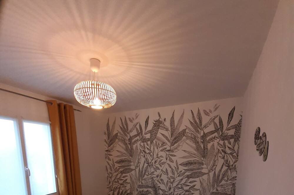 Photo of Bedroom in Longeves