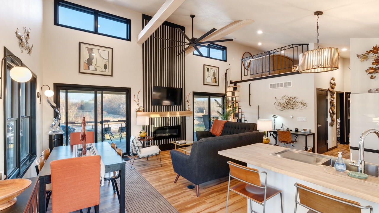Photo of Livingroom in Bryant