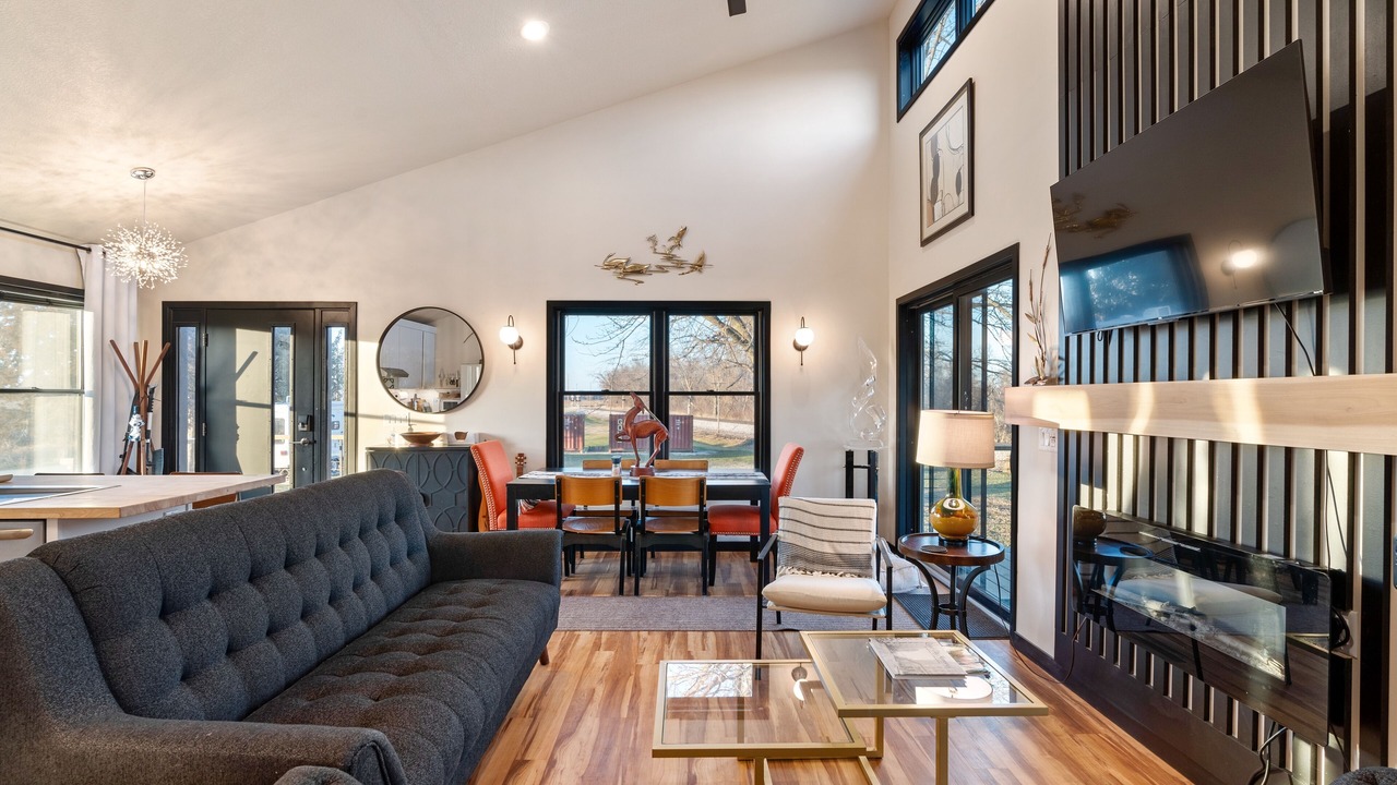 Photo of Livingroom in Bryant