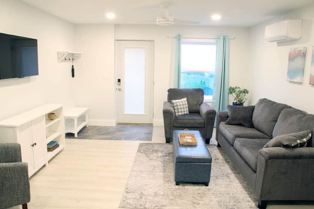 Photo of Livingroom in Beulah