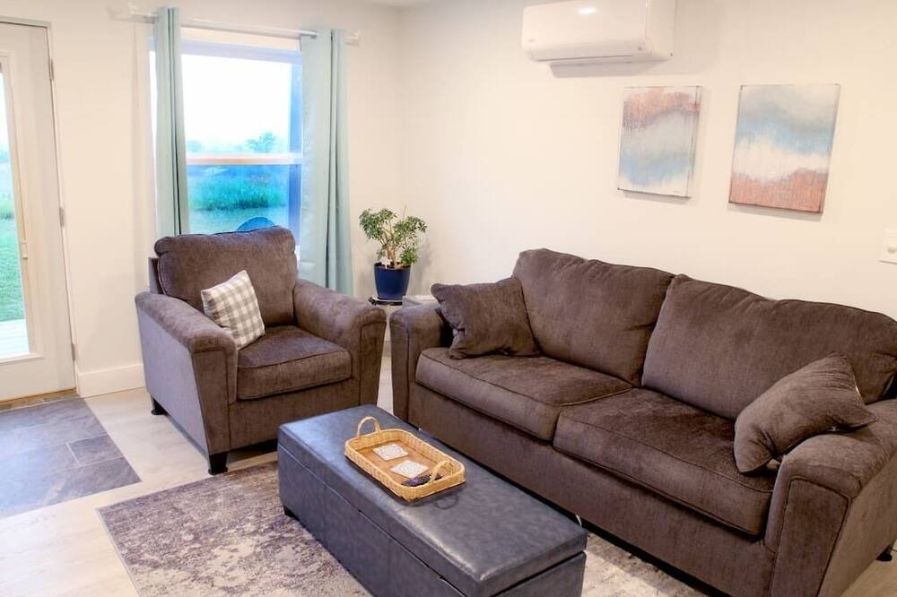 Photo of Livingroom in Beulah
