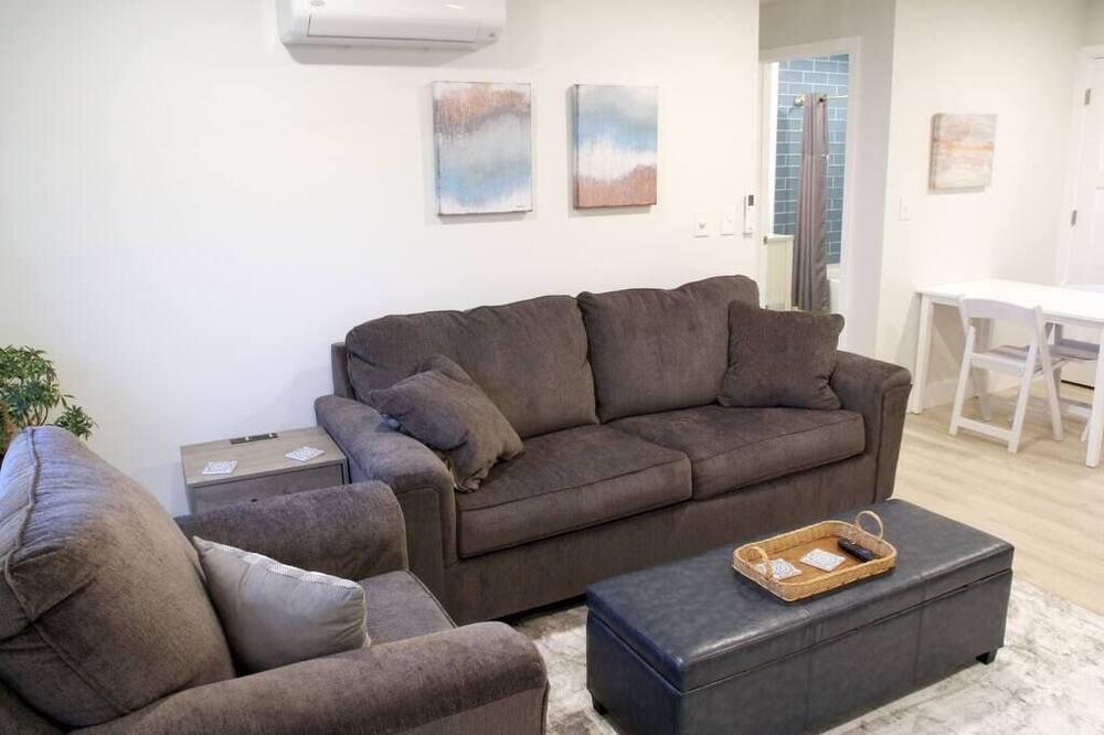 Photo of Livingroom in Beulah