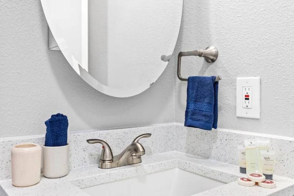 Photo of Bathroom in Mesquite