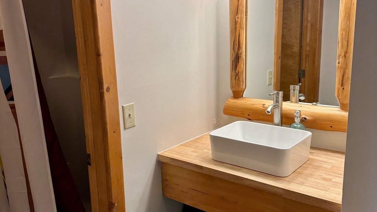 Photo of Bathroom in Manhattan Beach