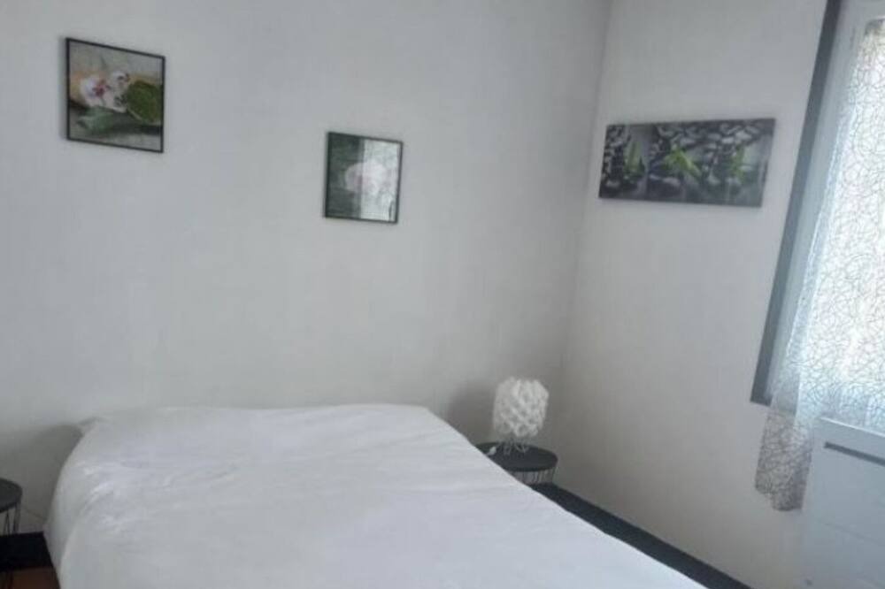 Photo of Bedroom in Tarbes