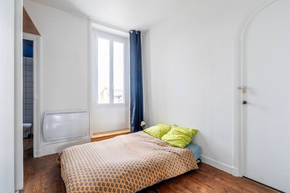 Photo of Bedroom in Richebourg - Saint-Clement
