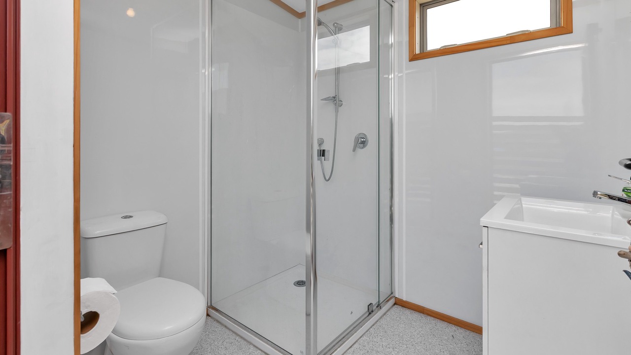 Photo of Bathroom in Waipapakauri