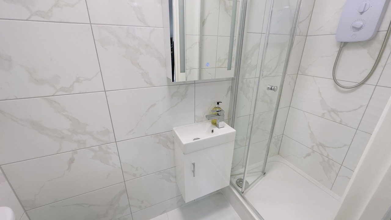 Photo of Others in Upper Clapton