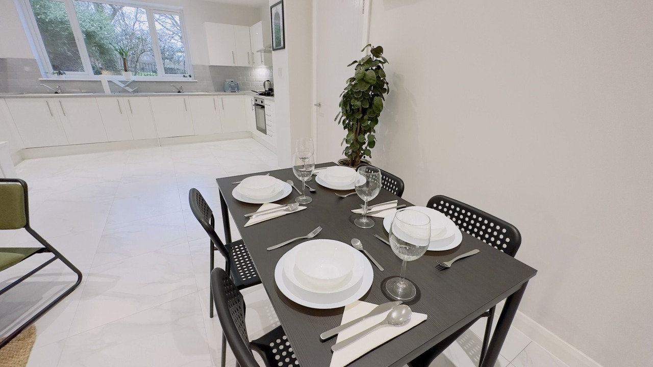 Photo of Others in Upper Clapton