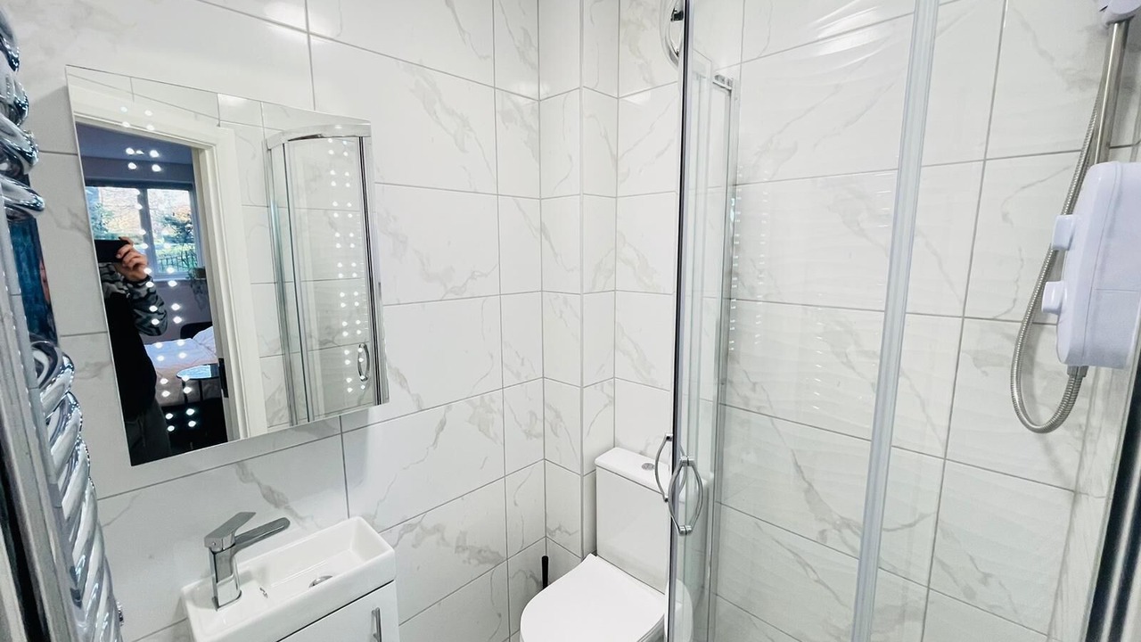 Photo of Others in Upper Clapton