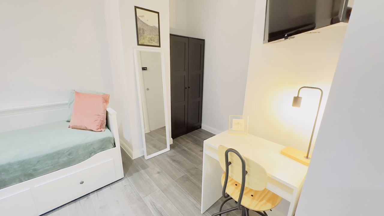 Photo of Others in Upper Clapton