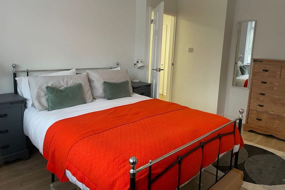 Photo of Bedroom in Littlemore