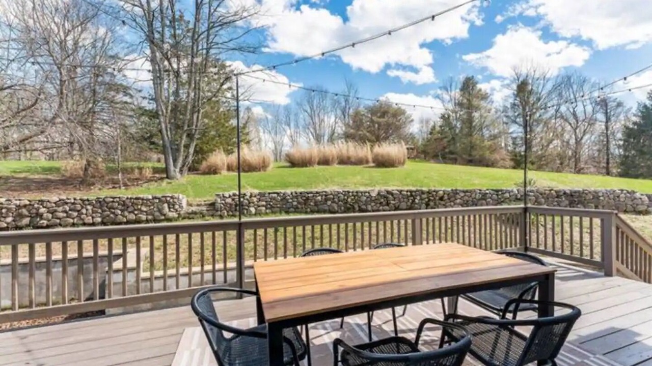 Photo of Outdoor in Warwick