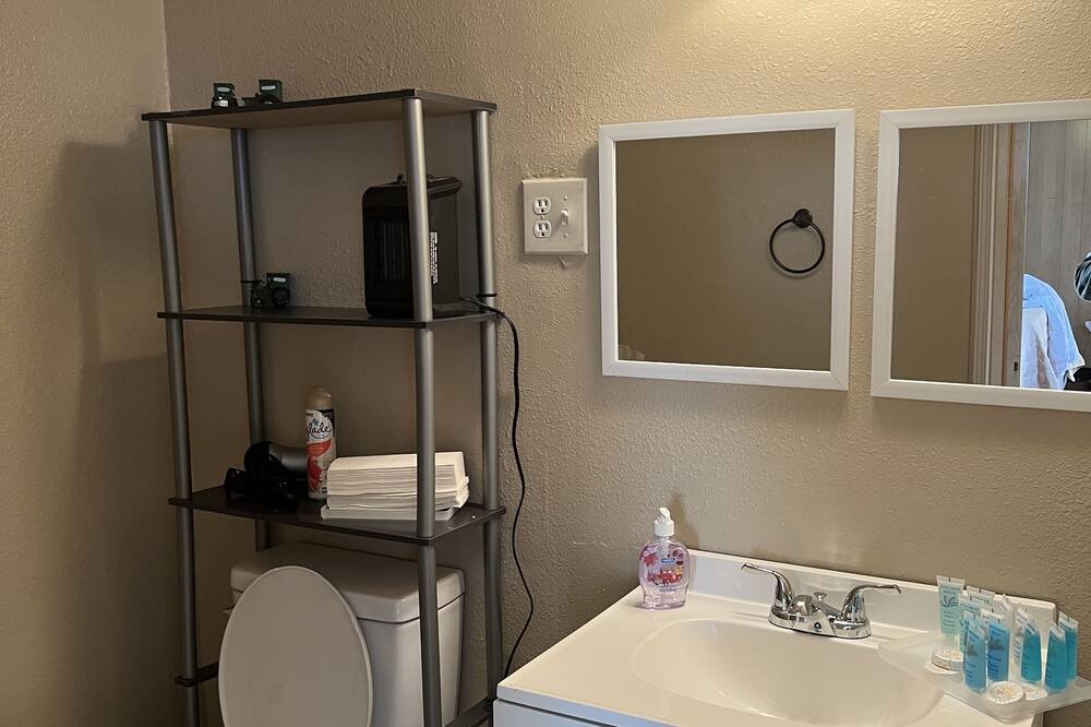 Photo of Bathroom in Lake Providence