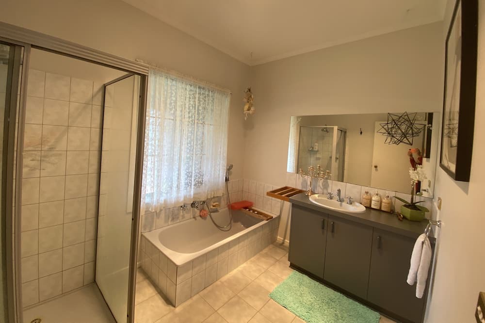 Photo of Bathroom in Koo-Wee-Rup