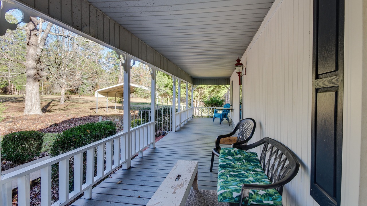Photo of Outdoor in Roxie