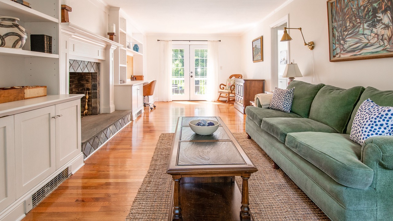 Photo of Livingroom in Norwalk