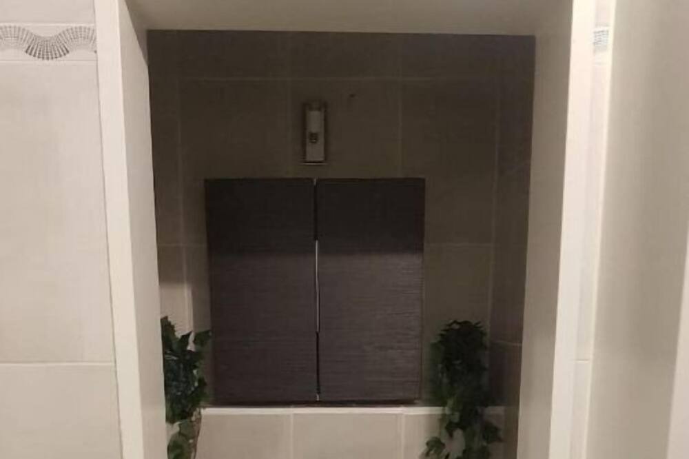 Photo of Bathroom in Toulouse Left Bank