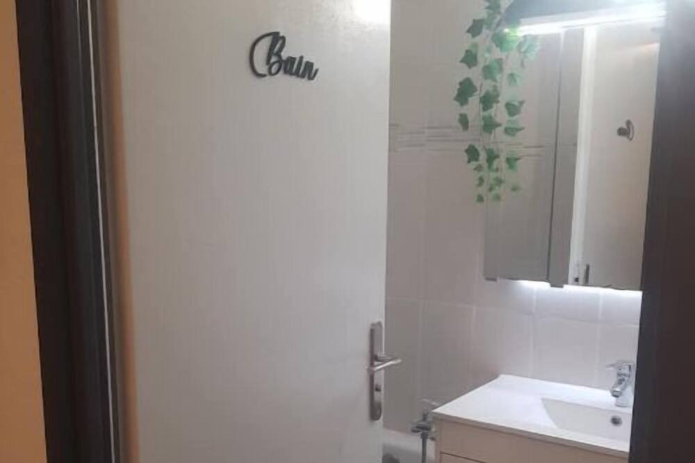Photo of Bathroom in Toulouse West