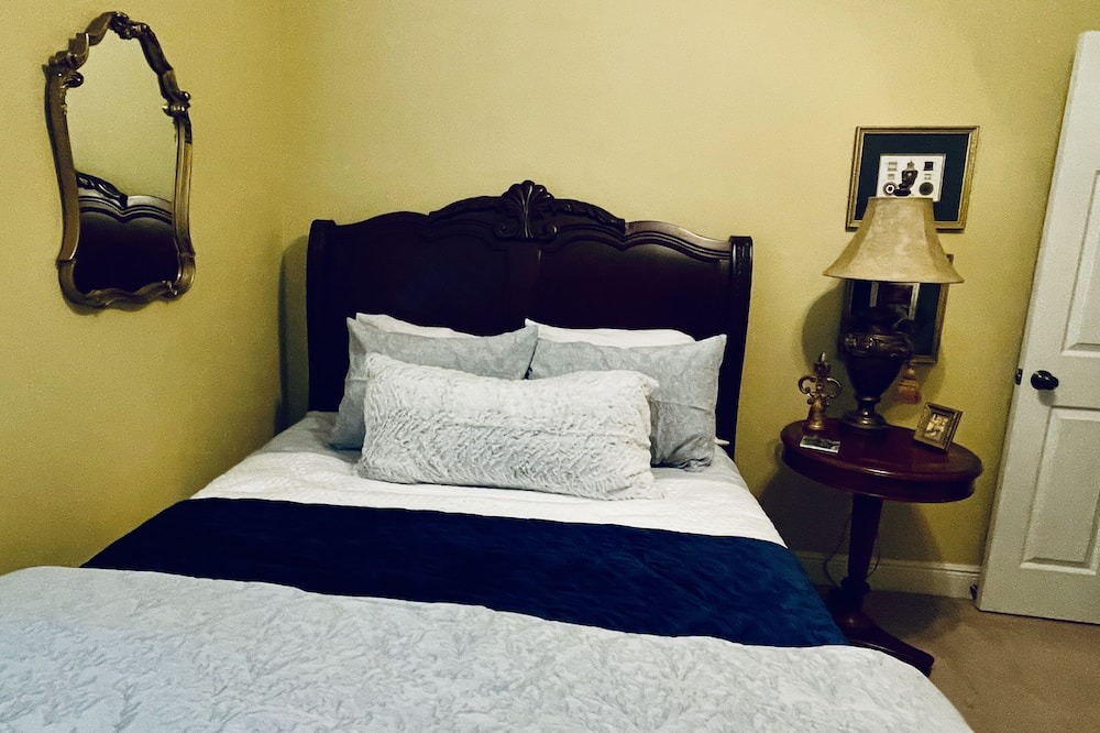 Photo of Bedroom in Prairieville