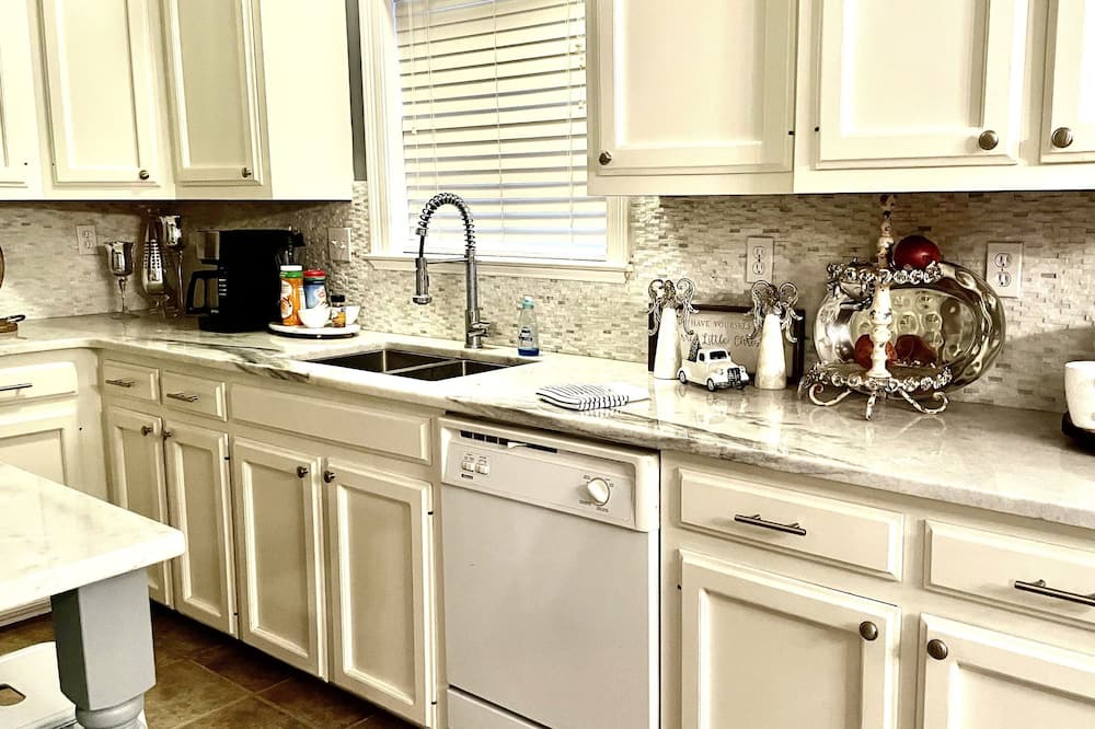 Photo of Kitchen in Prairieville