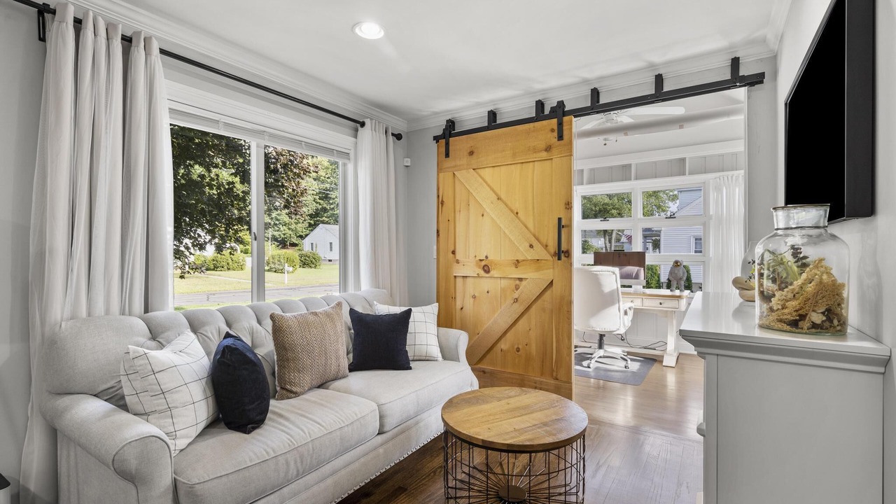 Photo of Livingroom in Seymour