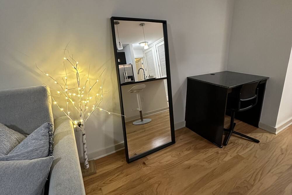 Photo of Livingroom in Midtown