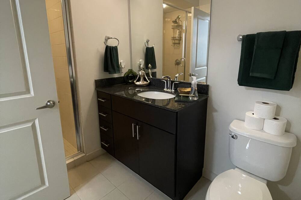 Photo of Bathroom in Midtown