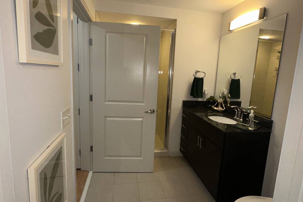 Photo of Bathroom in Midtown