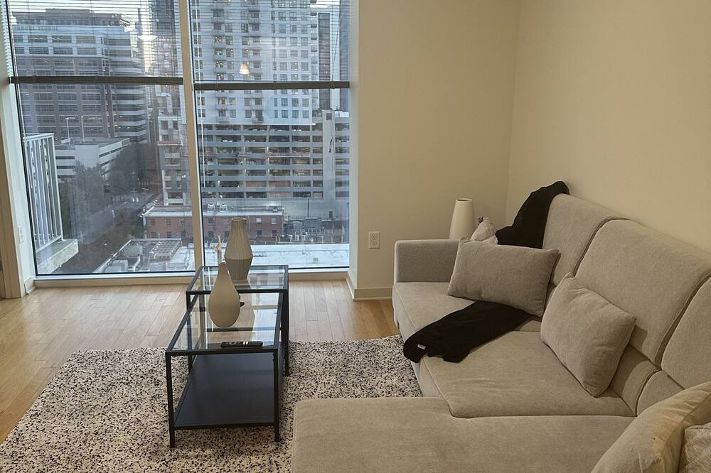 Photo of Livingroom in Midtown