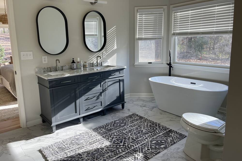 Photo of Bathroom in Stephens