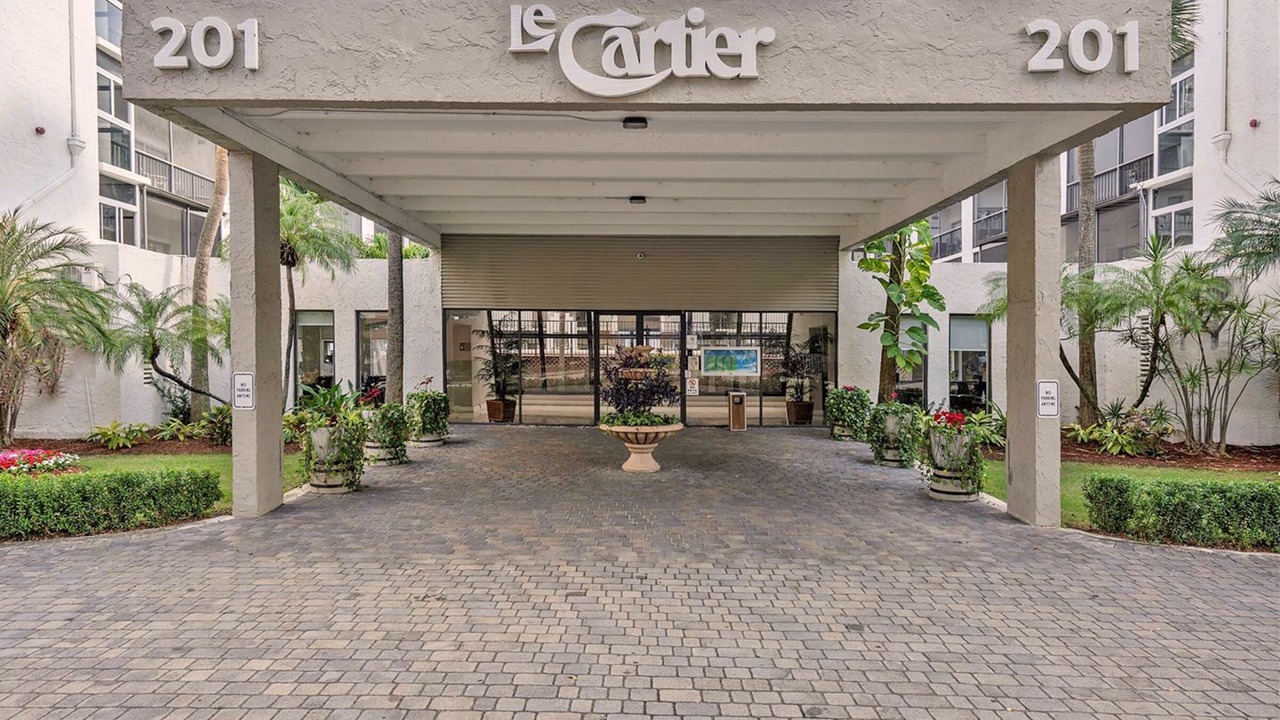 Photo of Outdoor in Sunny Isles Beach