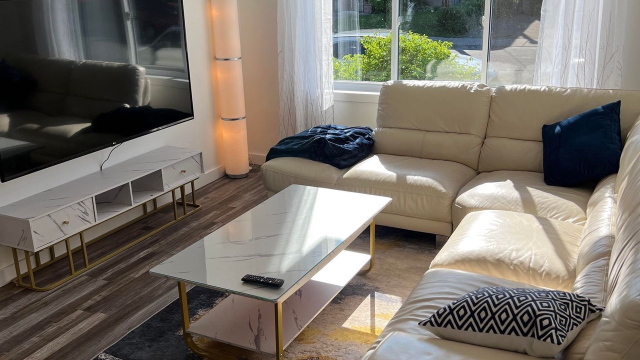 Photo of Livingroom in LaSalle