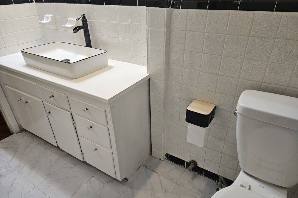 Photo of Bathroom in Copperas Cove