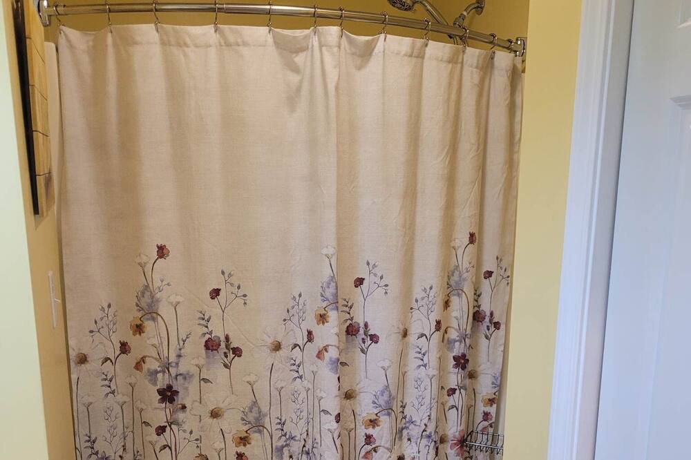 Photo of Bathroom in Bluff City