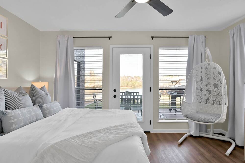 Photo of Bedroom in Montgomery
