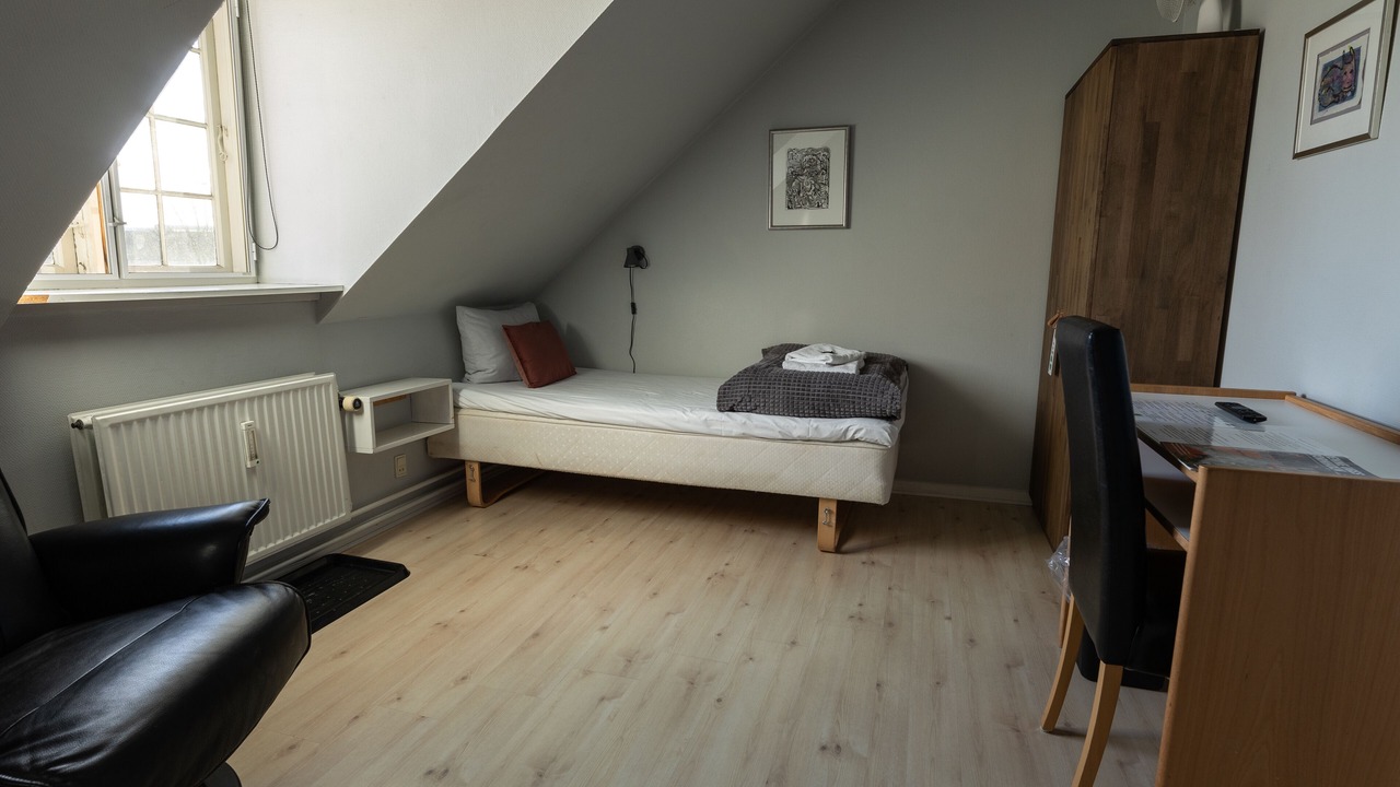 Photo of Others in Ronne