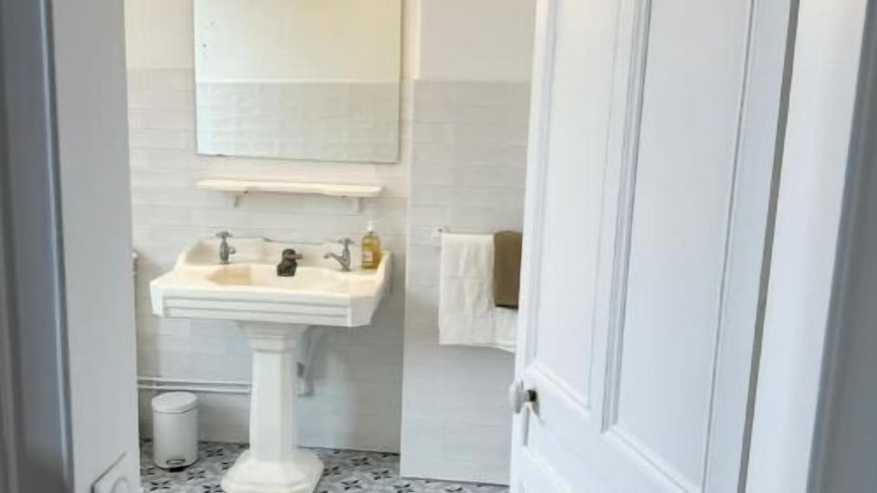 Photo of Bathroom in Etretat
