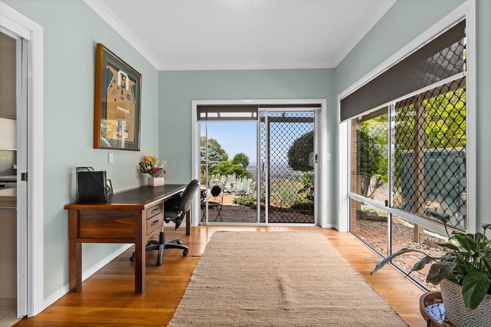 Photo of Others in Ballard