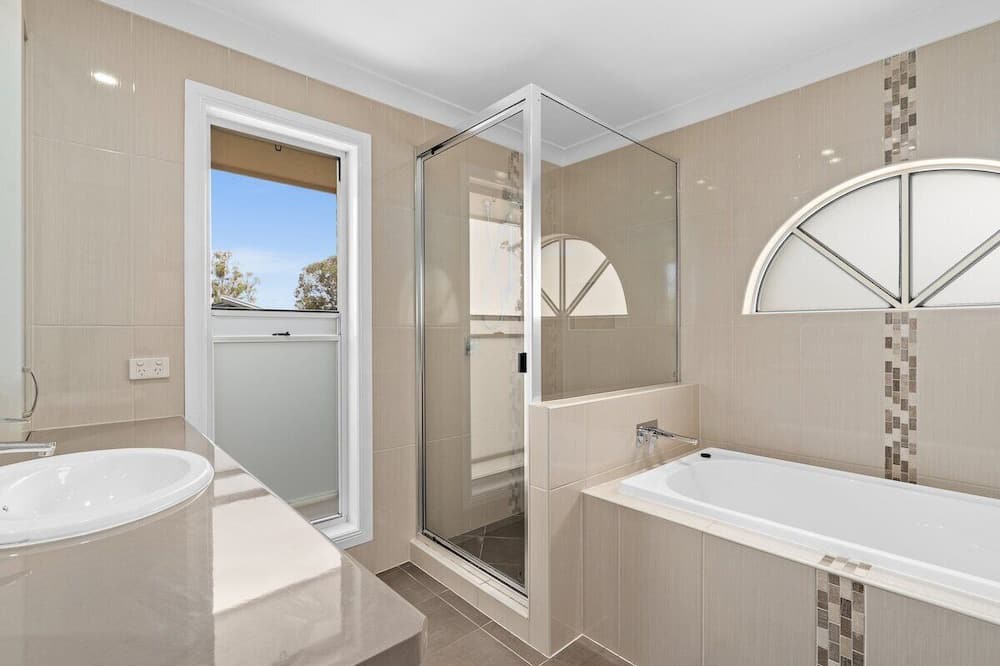 Photo of Others in Ballard