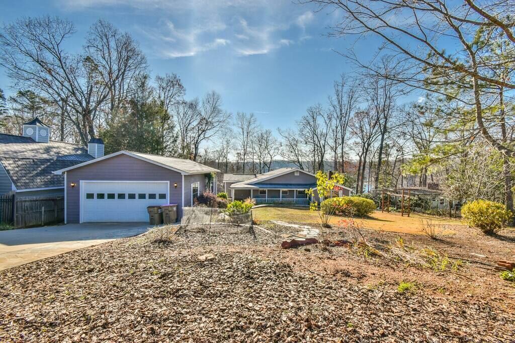 Photo of Others in Flowery Branch