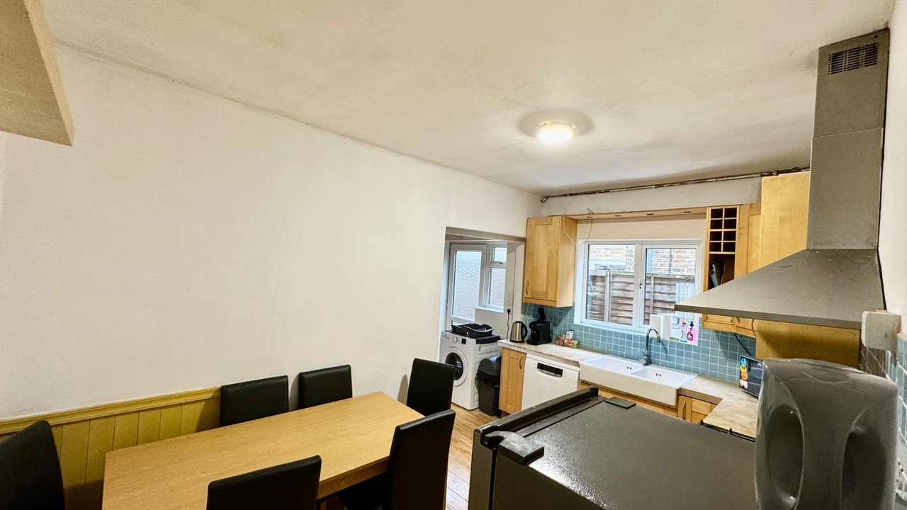 Photo of Kitchen in Runnymede