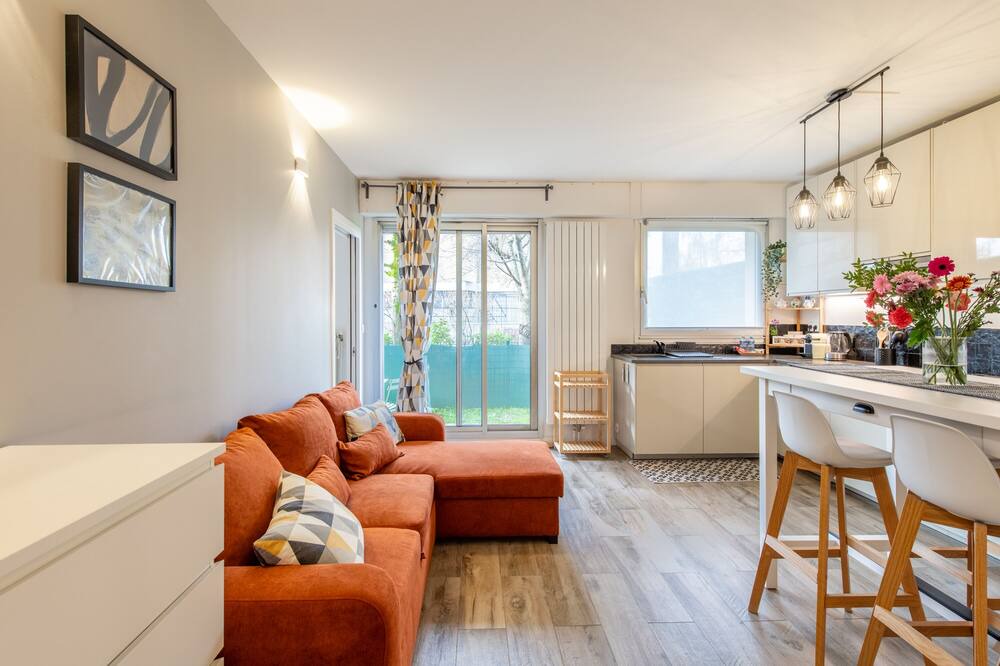 Photo of Livingroom in Bois-Colombes