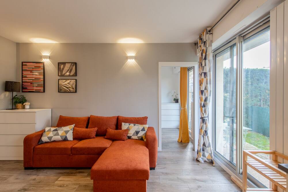 Photo of Livingroom in Bois-Colombes