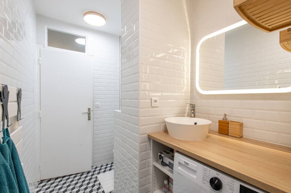 Photo of Bathroom in Bois-Colombes