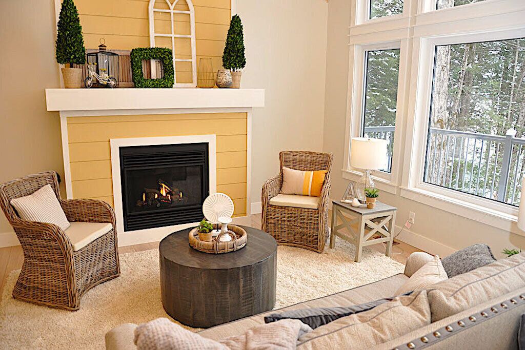 Photo of Livingroom in Irondale