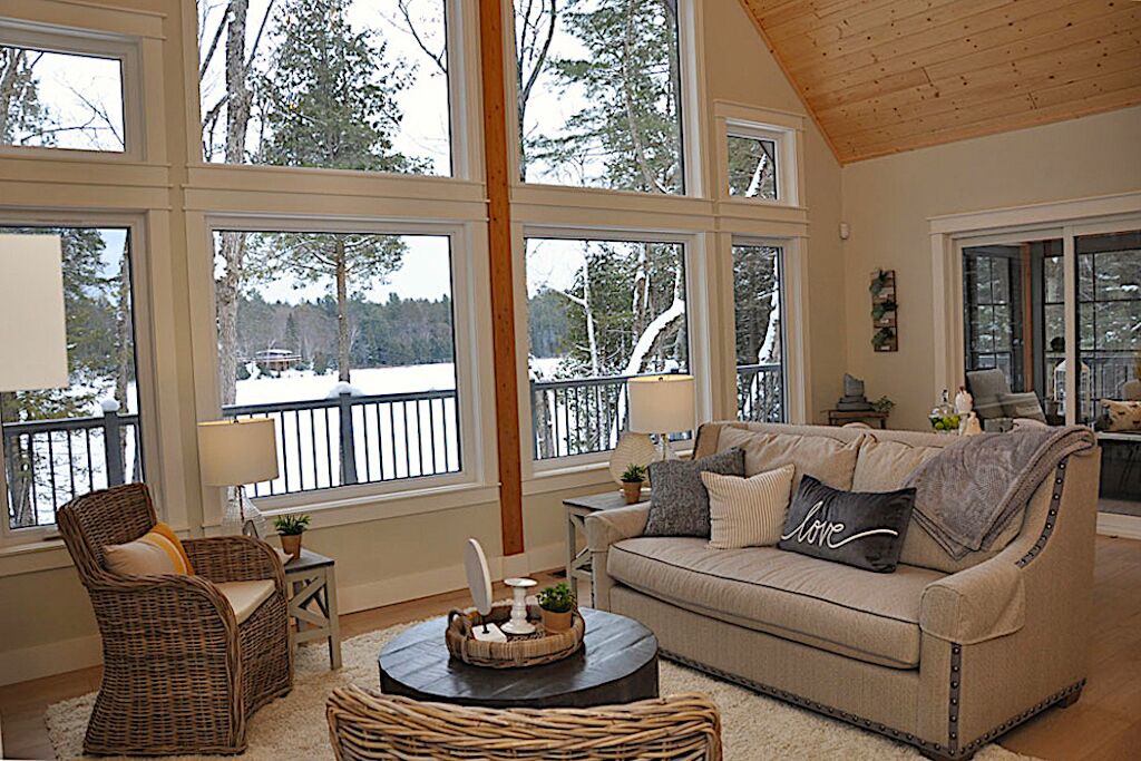 Photo of Livingroom in Irondale