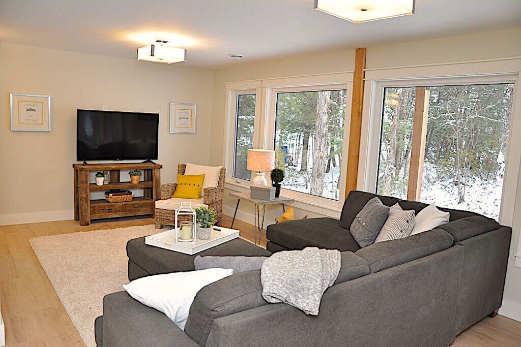 Photo of Livingroom in Irondale