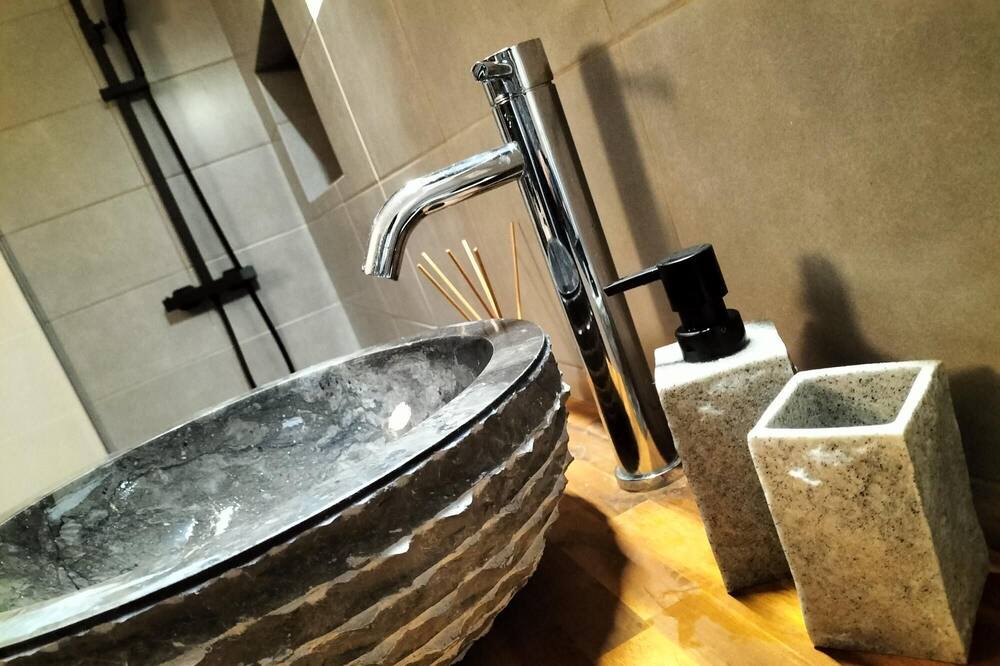 Photo of Bathroom in Graulhet