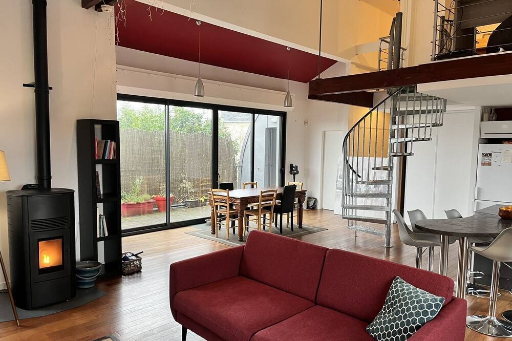 Photo of Livingroom in Miroir - Batignolles